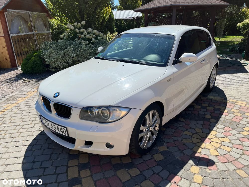 BMW Seria 1 123d DPF - 1