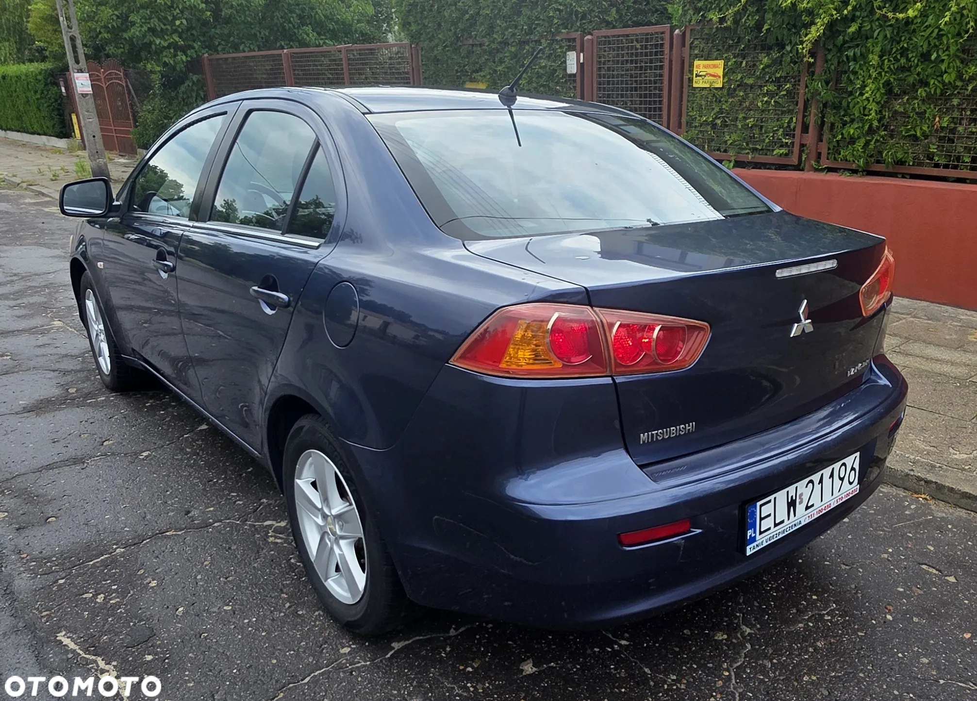 Mitsubishi Lancer 1.8 Instyle CVT - 3