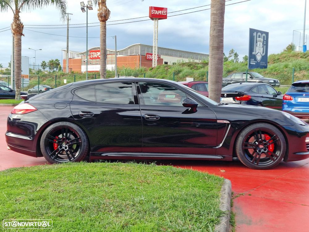 Porsche Panamera Platinum Edition - 4