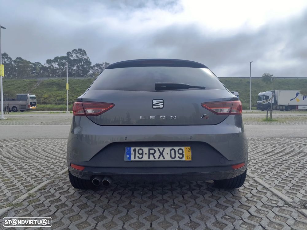 SEAT Leon 2.0 TDI DPF S&S FR - 7