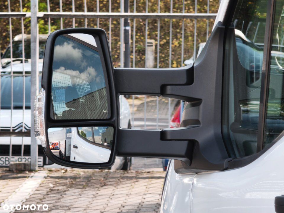 Ford Transit - 17