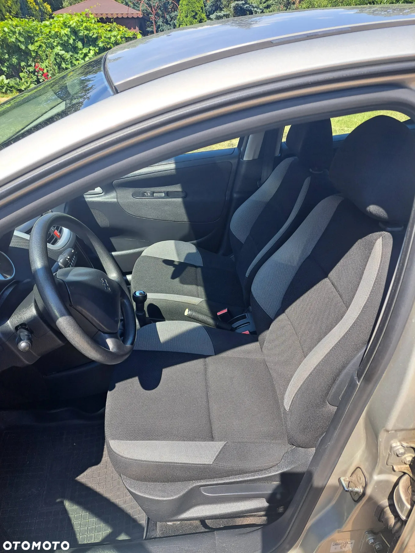 Peugeot 207 1.4 16V Trendy - 13