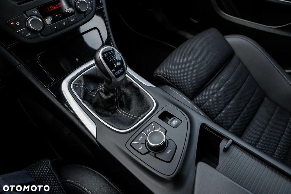 Opel Insignia 2.8 V6 Turbo 4x4 OPC - 38