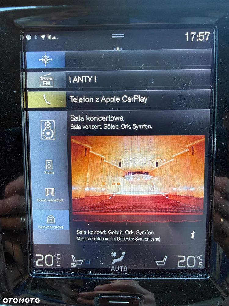 Volvo V90 Cross Country D5 AWD - 29