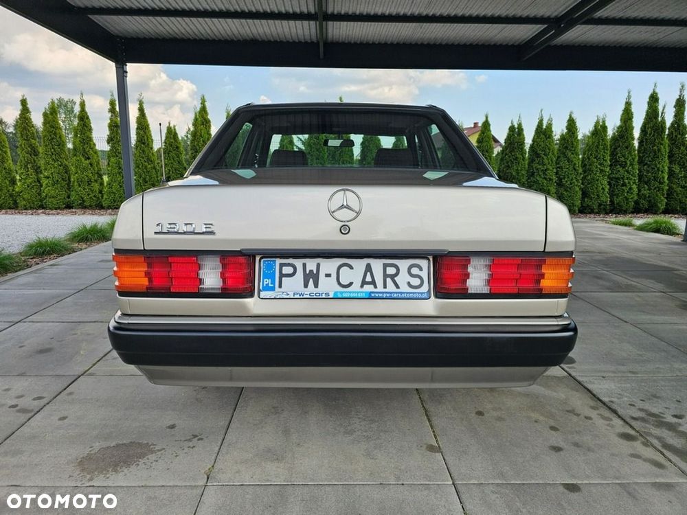 Mercedes-Benz W201 (190) - 8