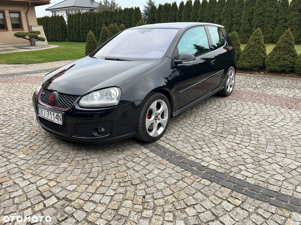 Volkswagen Golf - 1