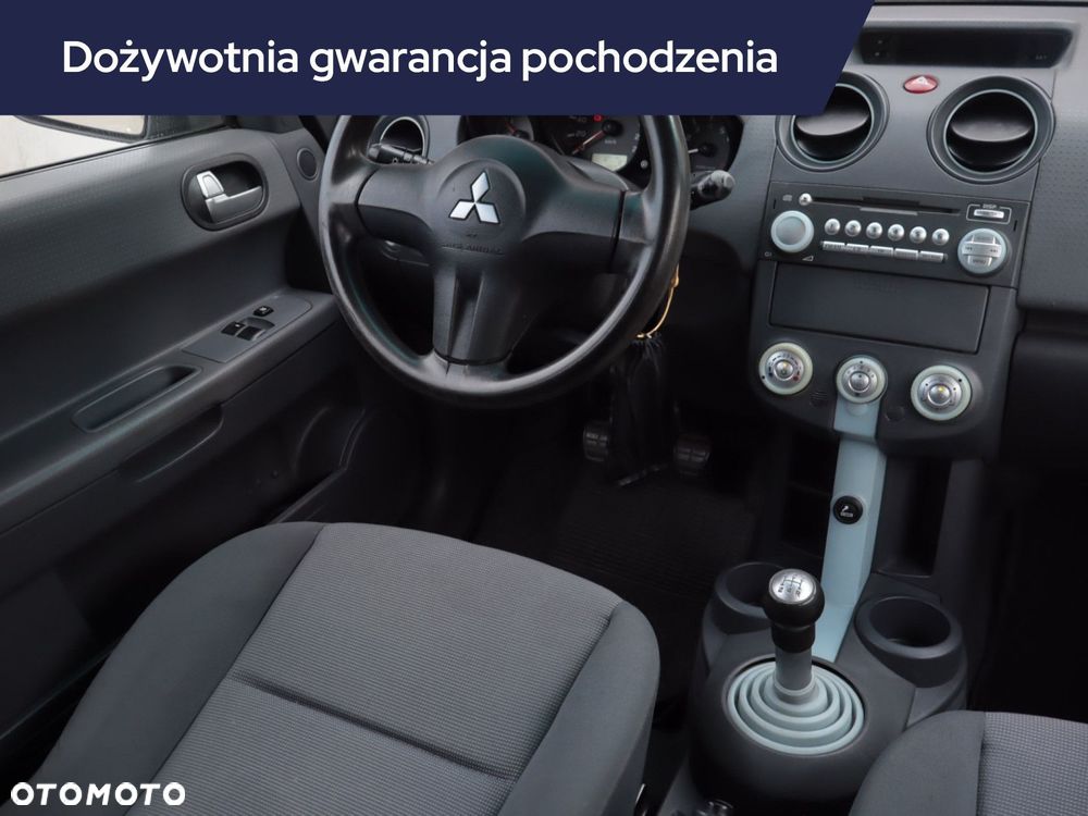 Mitsubishi Colt - 9