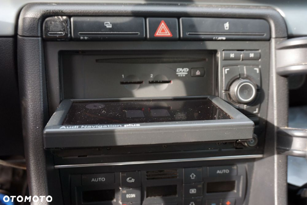 RADIO NAWIGACJA FABRYCZNA A4 B7 AUDI 2004-2008 - 2