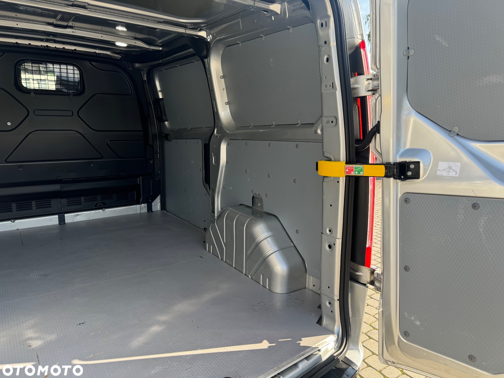 Ford Transit Custom - 12