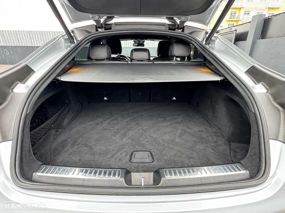 Mercedes-Benz GLC 300 - 14