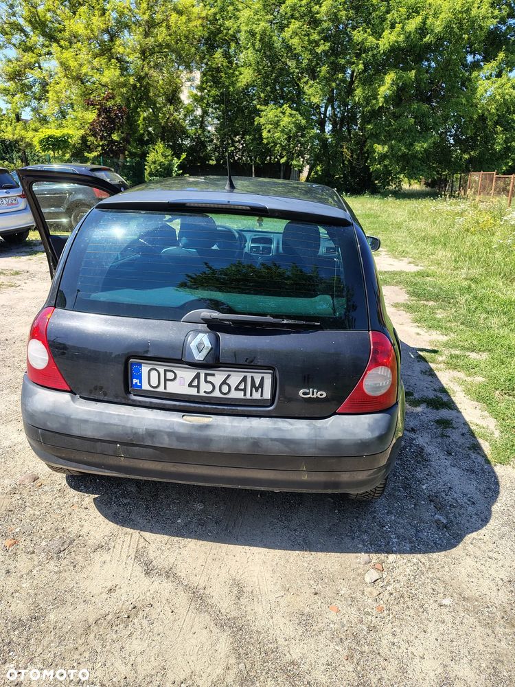Renault Clio 1.2 16V Confort Dynamique - 10