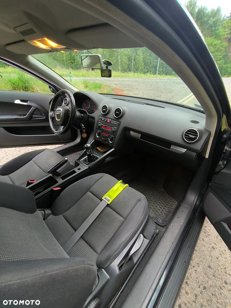 Audi A3 3-drzwiowe 2.0 TDI Ambiente - 10