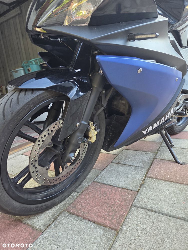 Yamaha YZF - 6