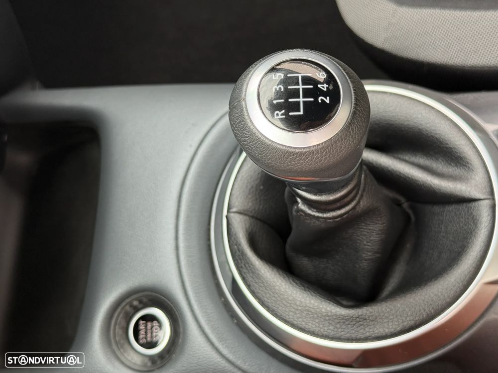 Nissan Juke 1.0 DIG-T N-Connecta NAV. - 35