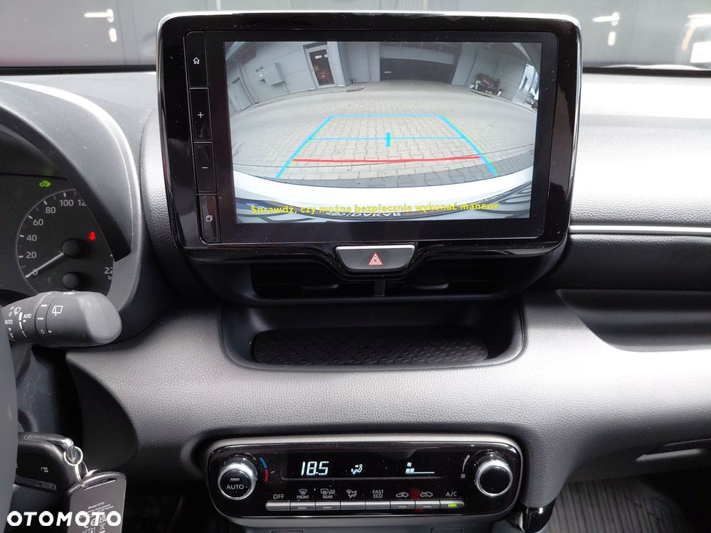 Toyota Yaris - 18