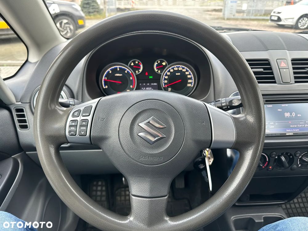 Suzuki SX4 2.0 DDiS Comfort 4WD - 11