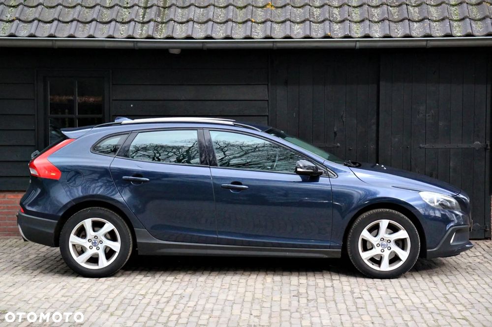 Volvo V40 Cross Country T4 Momentum - 27