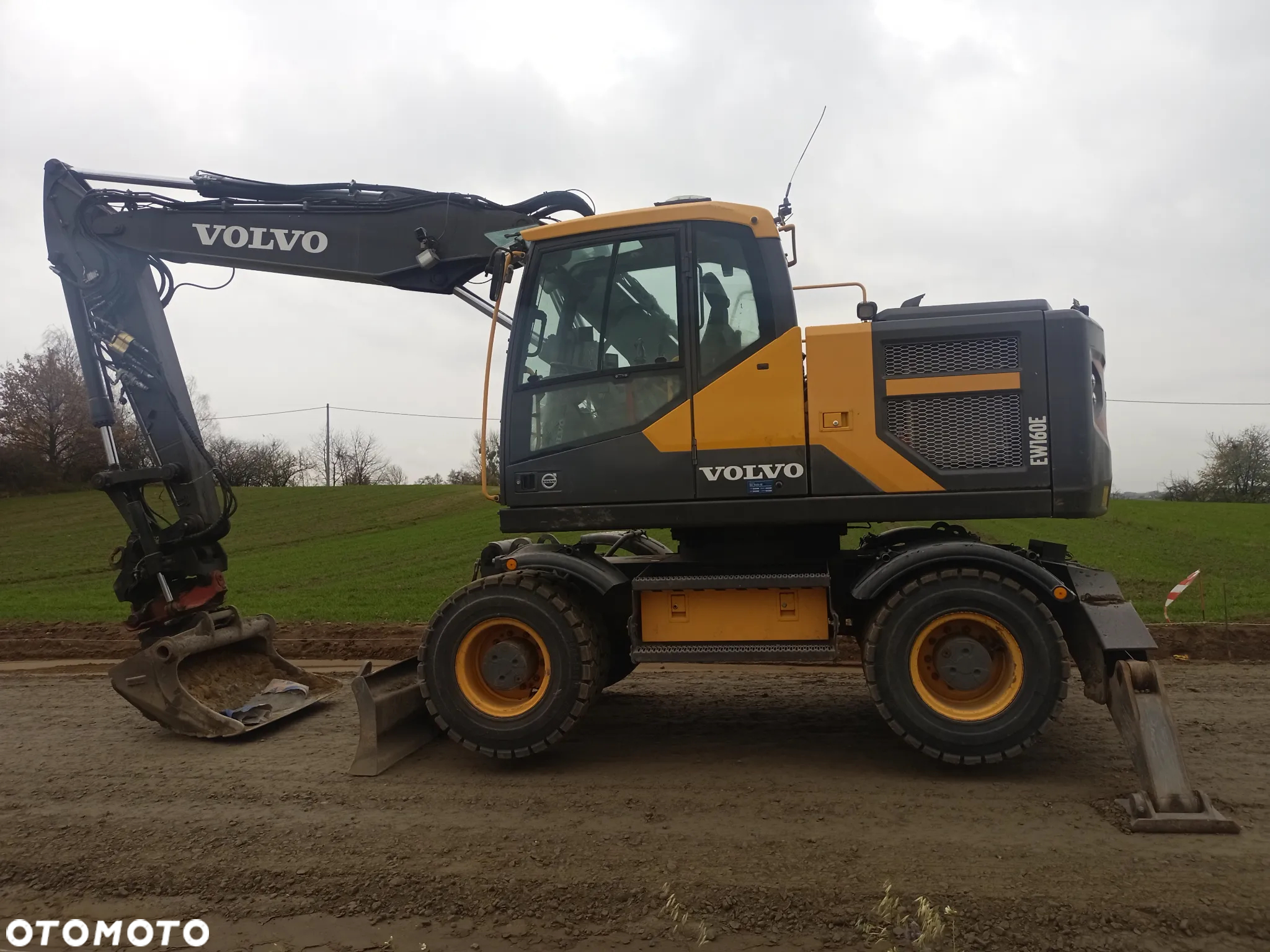Volvo EW160E Rototilt system 3D - 5