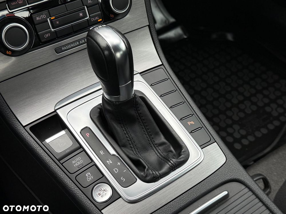 Volkswagen Passat 1.8 TSI Comfortline DSG - 21