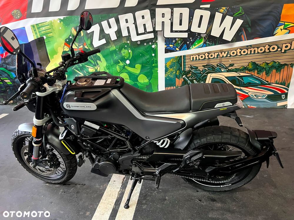 Husqvarna Svartpilen - 20