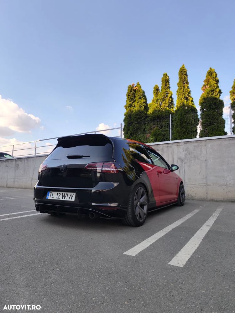 Volkswagen Golf Cabrio 2.0 TDI BlueMotion Technology Lounge - 3