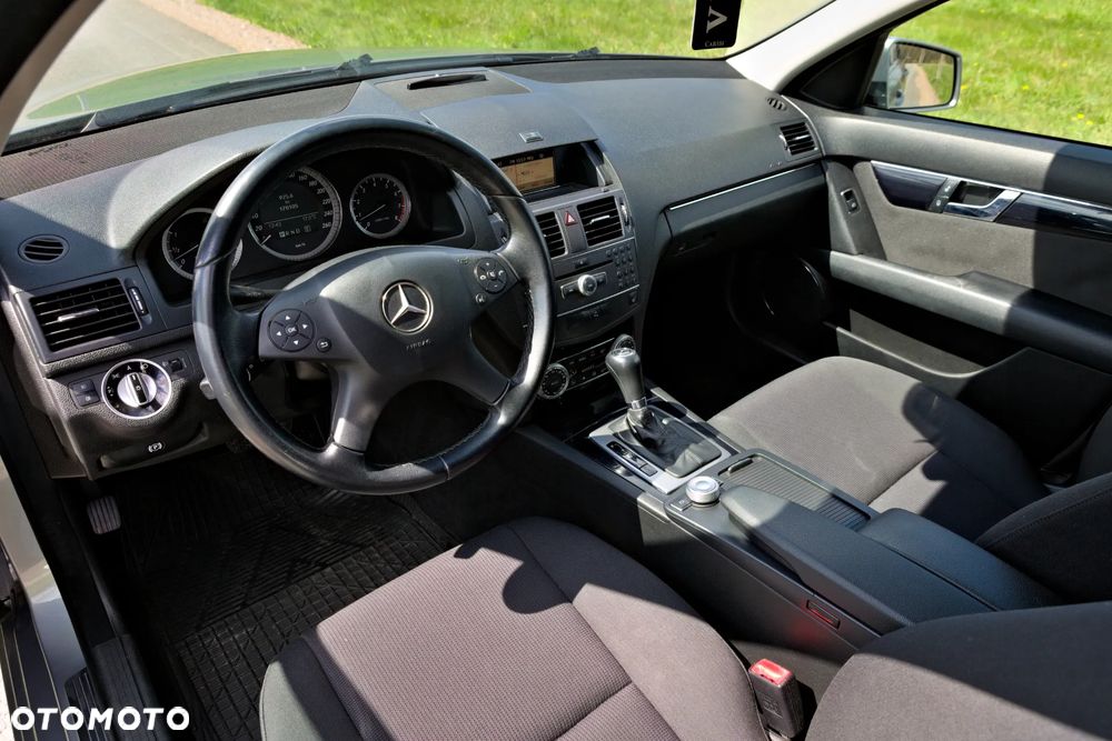 Mercedes-Benz Klasa C 180 CGI Automatik BlueEFFICIENCY - 7