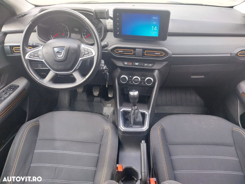 Dacia Sandero - 4
