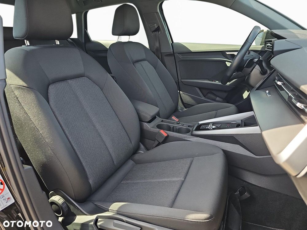 Audi A3 Sportback 35 TFSI mHEV Advanced S tronic - 24