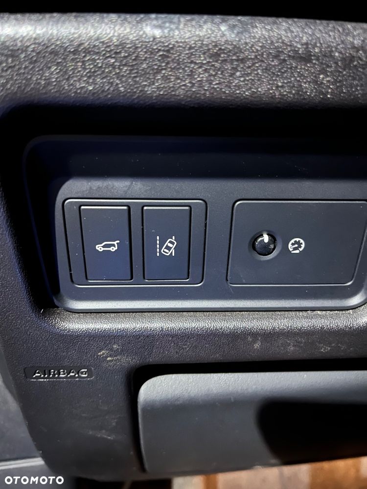 Land Rover Discovery Sport D150 HSE - 25