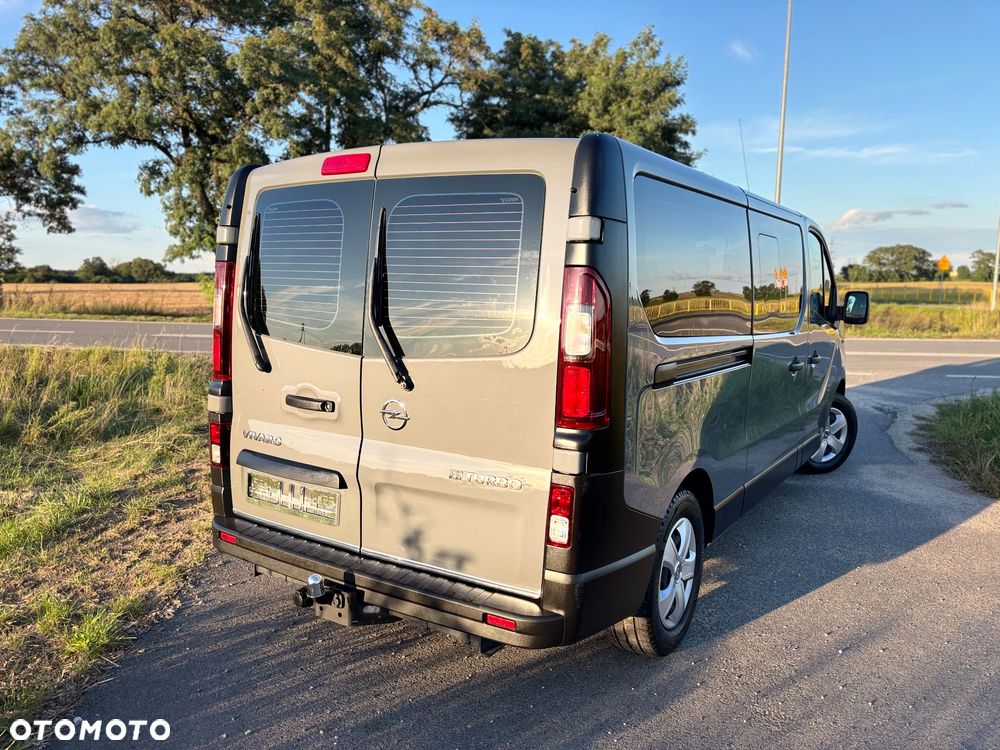 Opel Vivaro - 10