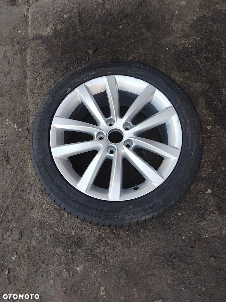 Felga aluminiowa VW 7JX17 ET47 Continental 235/45/17 - 1