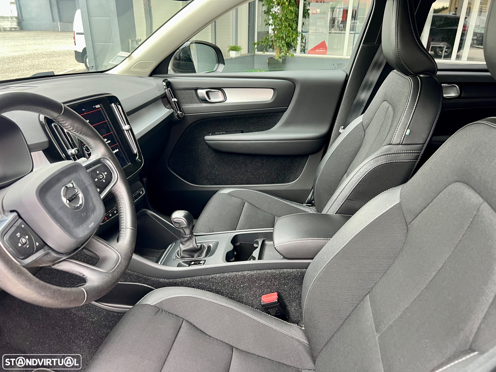 Volvo XC 40 2.0 D3 Momentum - 13