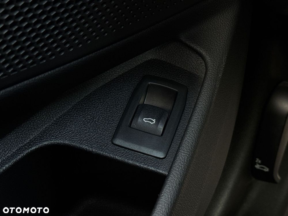 BMW Seria 3 320d xDrive - 18