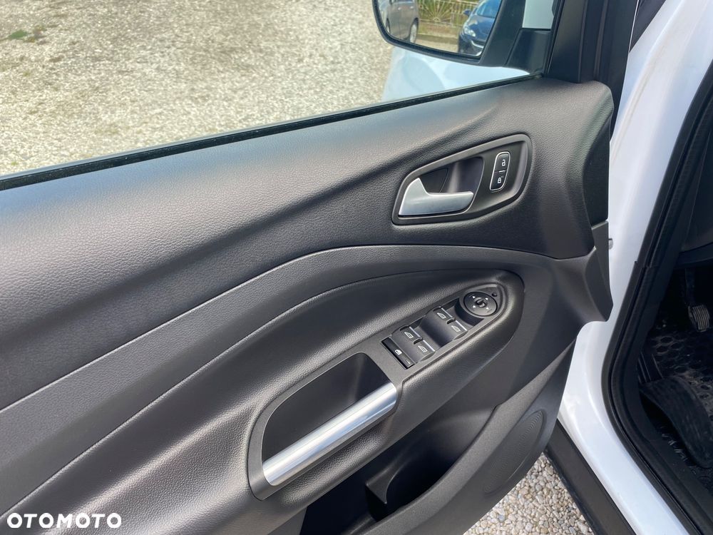 Ford Kuga 1.5 EcoBoost FWD Edition ASS GPF - 11