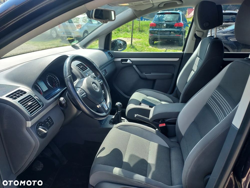 Volkswagen Touran 1.6 TDI DPF BlueMotion Technology Highline - 6