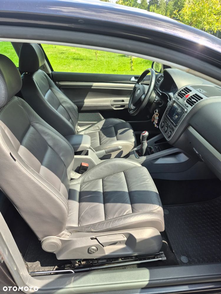 Volkswagen Golf 1.6 FSI Sportline - 13