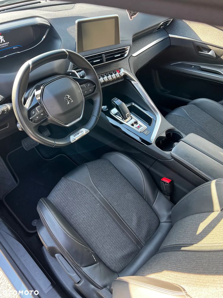 Peugeot 5008 1.6 PureTech GT Line S&S EAT8 - 8