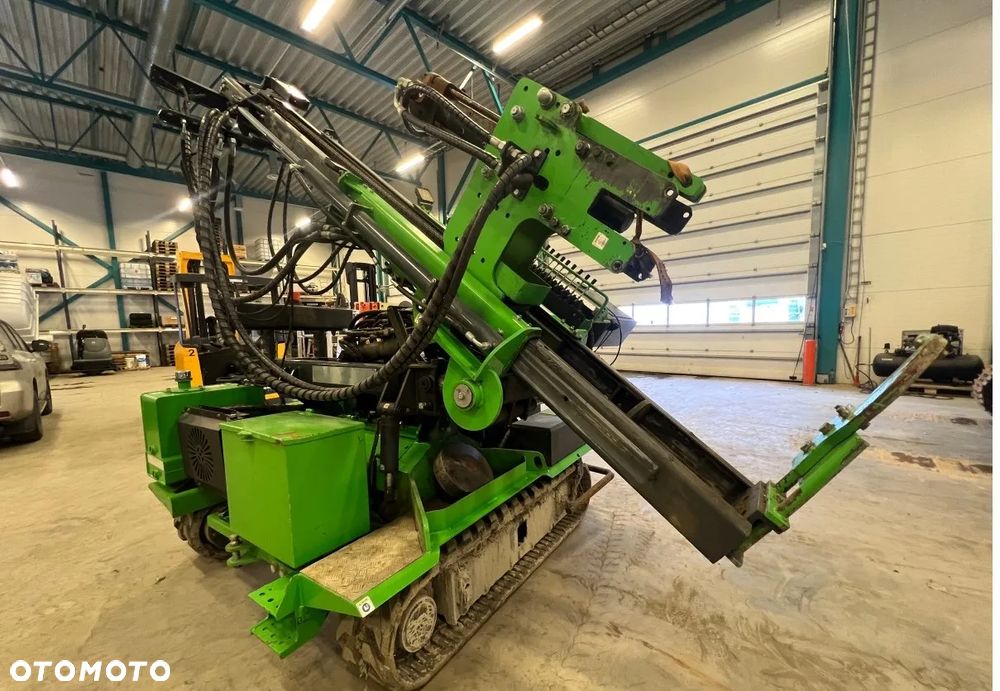 Inny Mazaka 1200 - 1