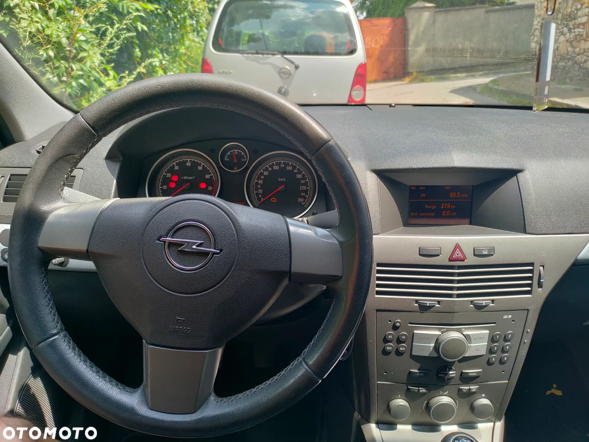 Opel Astra GTC 1.8 - 10