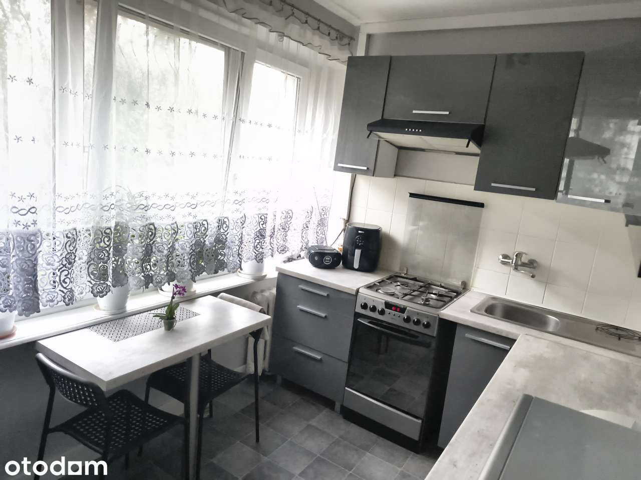 3 pokoje | 48,2 m² | 1. piętro | Balkon | Płock, ul. Rutskich 4