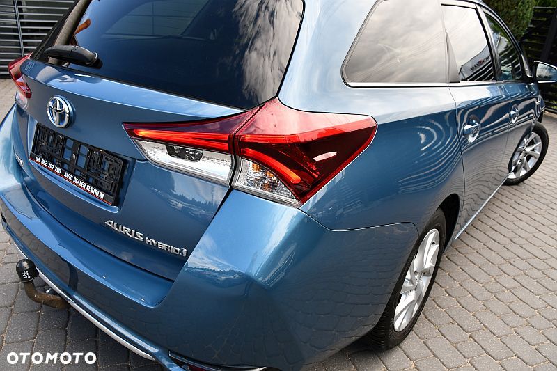 Toyota Auris 1.8 HSD Prestige - 33