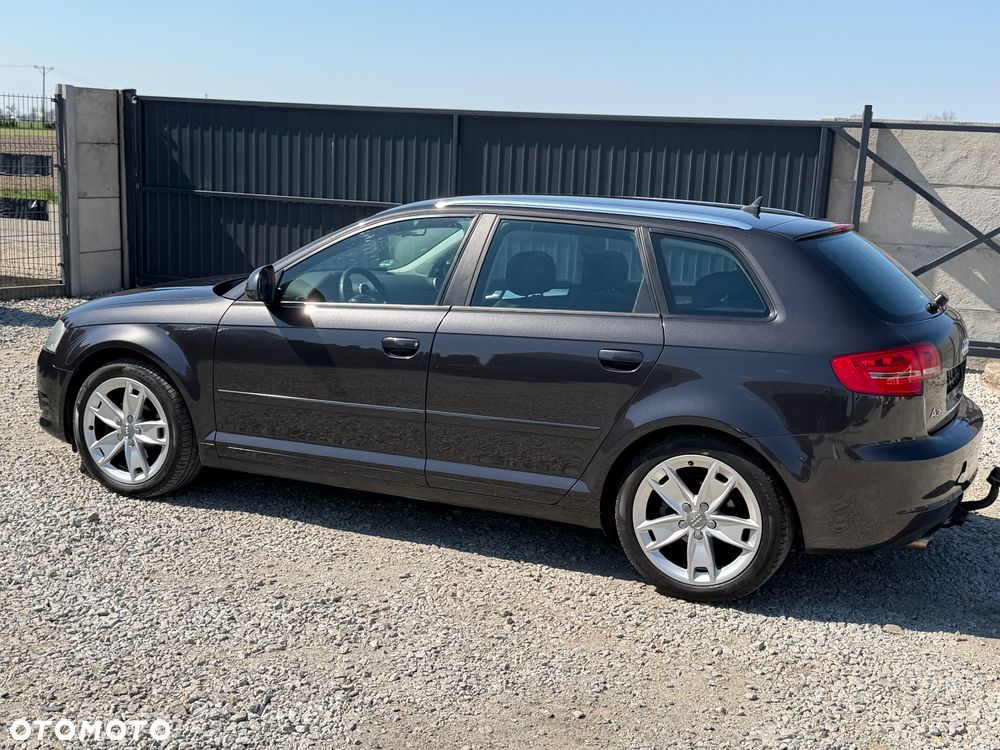 Audi A3 Sportback - 8