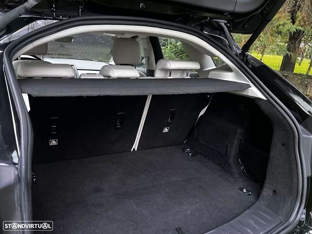 Jaguar E-Pace 2.0 i4D R-Dynamic S - 52