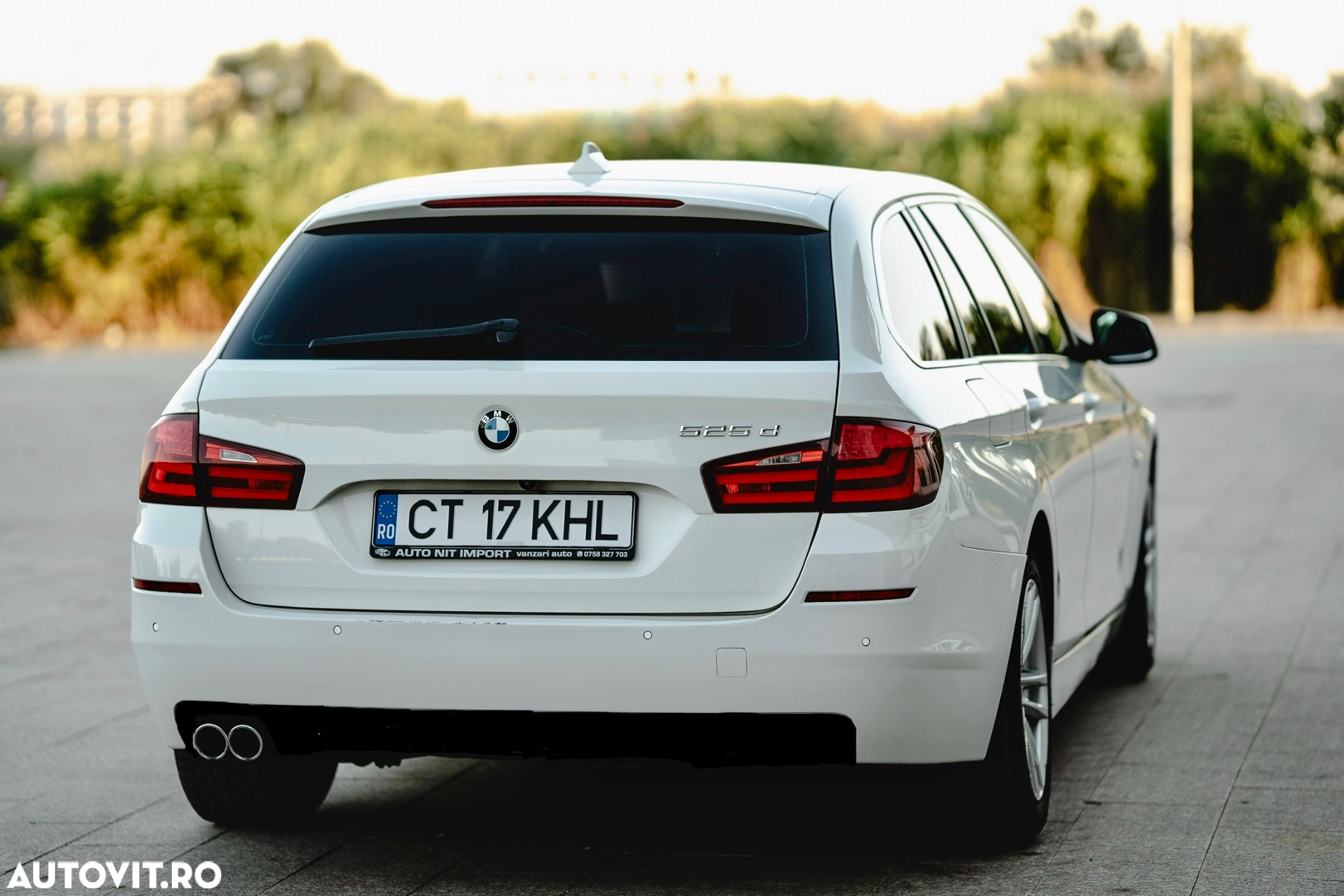 BMW Seria 5 525d Touring Modern Line - 10