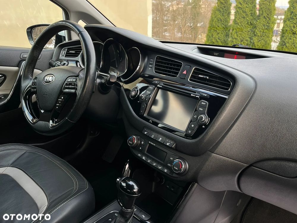 Kia Ceed 1.6 GDI XL DCT - 18