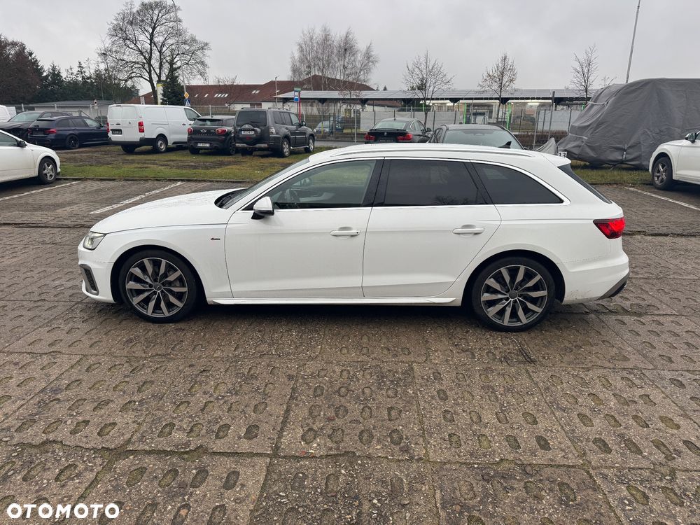 Audi A4 Avant 40 TDI quattro S tronic S line - 9