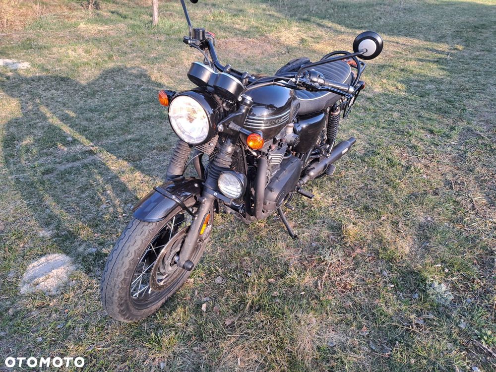Triumph Bonneville - 7