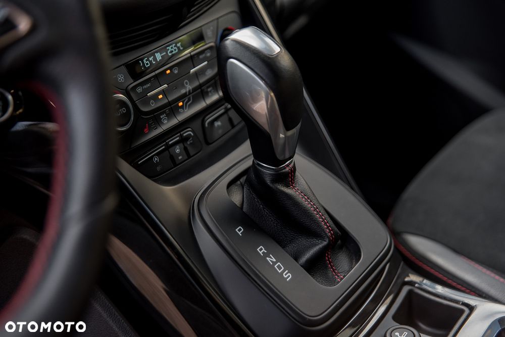 Ford Kuga 2.0 TDCi FWD ST-Line - 20