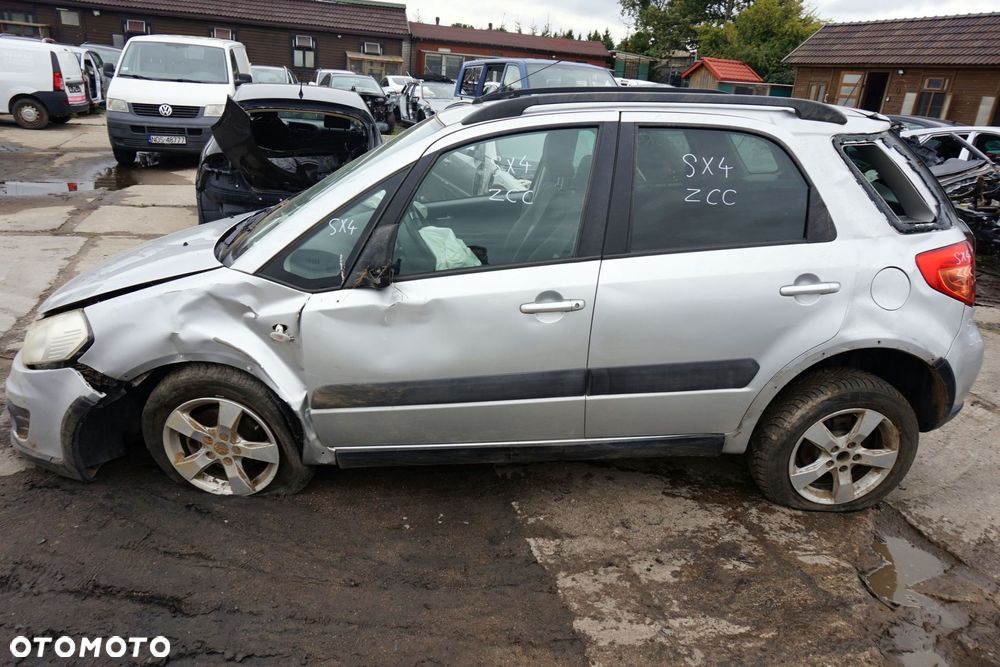 SUZUKI SX4 LIFT HB 2013 ZCC 2.0 DDIS D20AA 135KM 2WD SREBRNY na części - 2