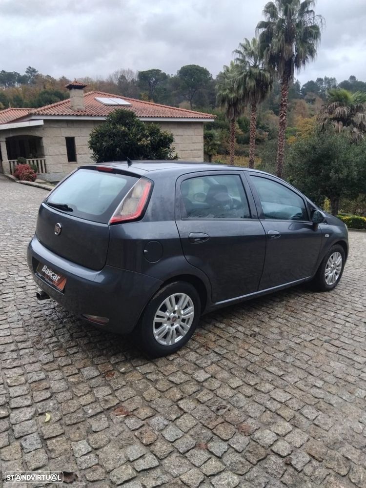 Fiat Punto 1.3 M-Jet Lounge S&S - 6
